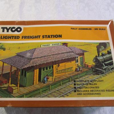 Sale Photo Thumbnail #573: HO scale, In box, See pictures