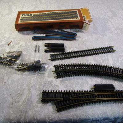 Sale Photo Thumbnail #585: Instructions included, HO scale, In box, See pictures