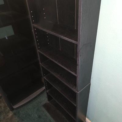 Standing shelf