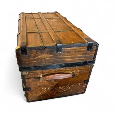 Sale Photo Thumbnail #460: Small Trunk With Padding Interior.   Missing leather straps on the front
Approximately  30"X16"X15.5"