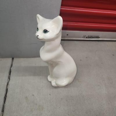 Ceramic cat statue