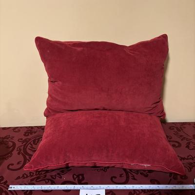Red Pillow Lot