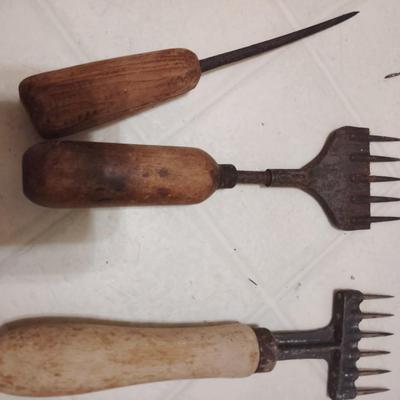 ice pick and ice chippers