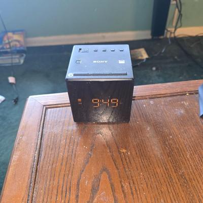 Alarm/radio