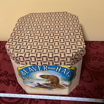 Beaver Hat Box