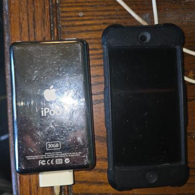 2 ipods