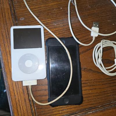 2 ipods