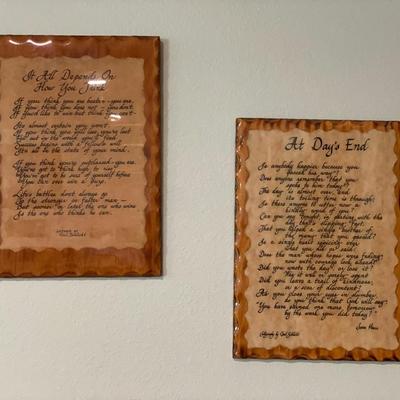 Sayings on a wood setting