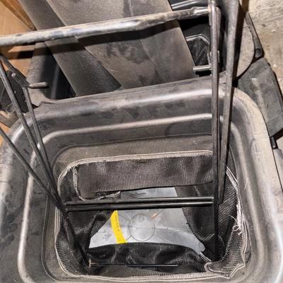 Ariens 46” Hydrostatic/Automatic Riding Lawn Tractor