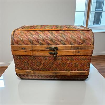 Sale Photo Thumbnail #655: Decorative Basket Trunk
Approximately  15"X10"X11"