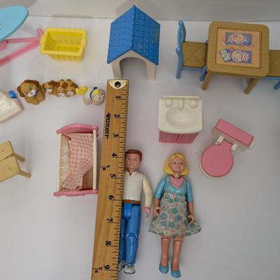 Vintage 1990s Fisher Price Dream Dollhouse Furniture Lot with Family and Accessories