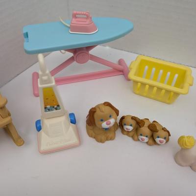Vintage 1990s Fisher Price Dream Dollhouse Furniture Lot with Family and Accessories