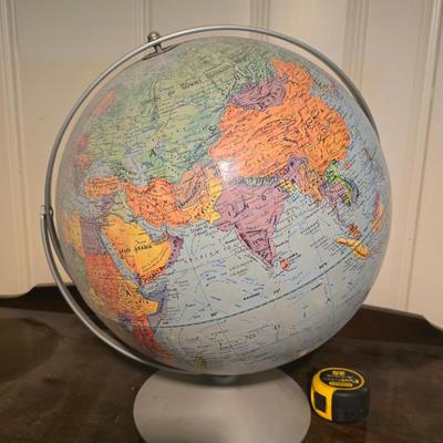 16" globe