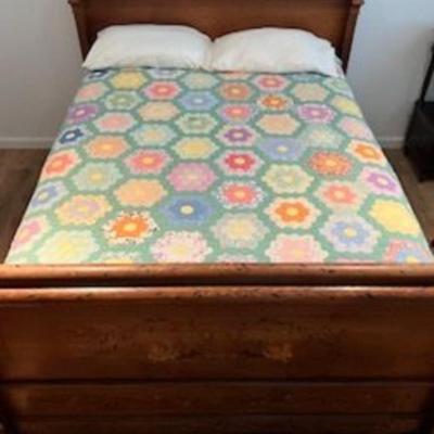 Decorative Queen Size Bed