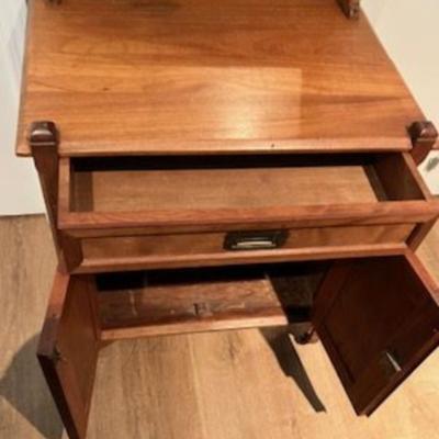 Antique Victorian Washstand With Mirror