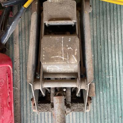 Tow ropes, Jack and gas can