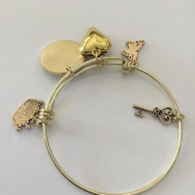 Beautiful, gold, toned, rainbow, crystal rhinestone heart charm, bangle bracelet