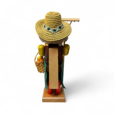 Sale Photo Thumbnail #816: Vintage Steinback Piccolo Gartner Nutcracker
Approimately 11" tall