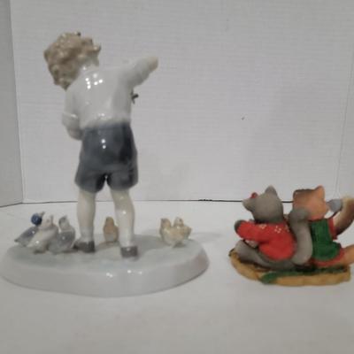 Metzler & Ortloff Porcelain Boy Violinist