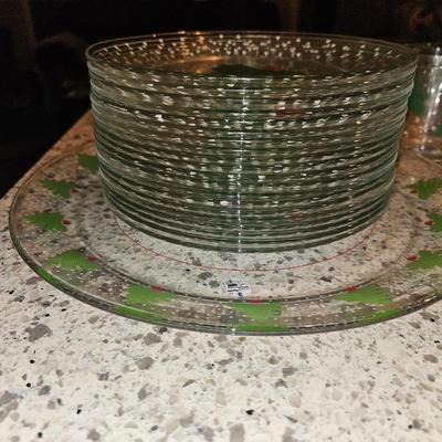 Sale Photo Thumbnail #349: 1988 Dayton Christmas Tree Glassware Made in France | 8" Plate & Mug Set

12 Mugs, Over 18 Snack Plates, and 1 Serving Dish

Highly sought after especially in this large of a set