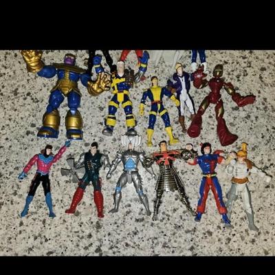 Sale Photo Thumbnail #302: Vintage X-Men Toybiz Action Figure Lot