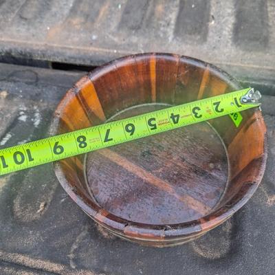 Wooden bowl or planter