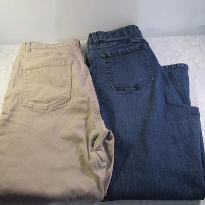 2 pair Gloria Vanderbilt Amanda women's denim pants