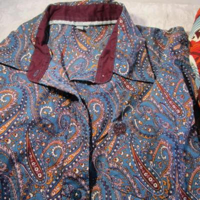 2 women's button-down long-sleeve shirts