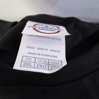 2 t-shirts & 1 pair Christmas leggings