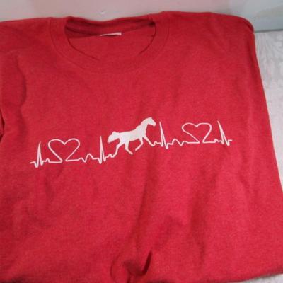 2 t-shirts & 1 pair Christmas leggings