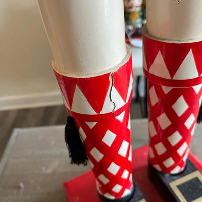 Sale Photo Thumbnail #1176: Scottish Nutcracker    Has minor damage  see photos
Approximately 42" Tall
