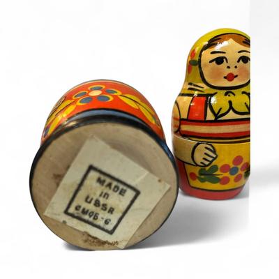Sale Photo Thumbnail #1195: Vintage Russian Matryoshka Babushka Nesting Dolls
Approximately 4" Tall