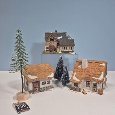 Sale Photo Thumbnail #157: 2 houses and a barn
Dept. 56 
good condition with box