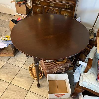 Sale Photo Thumbnail #1225: Bombay Company 42" Round Dining Table