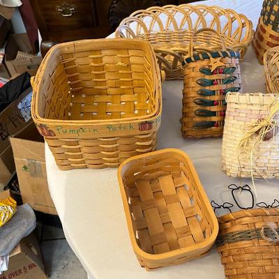 Sale Photo Thumbnail #1230: Lot of Baskets  #    12 Baskets
