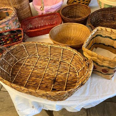 Sale Photo Thumbnail #1238: Lot Of Baskets #2  13 Baskets