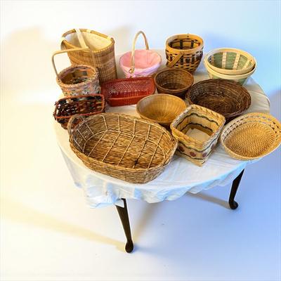 Sale Photo Thumbnail #1240: Lot Of Baskets #2  13 Baskets
