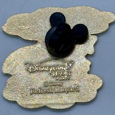 Baby Dumbo Flying Elephant Disney Trading Pin DUMBO pink cloud Cast Member exclusive