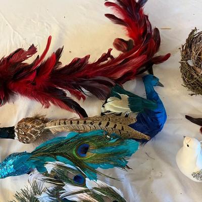 Sale Photo Thumbnail #1301: Lot Bird Christmas Tree Ornaments