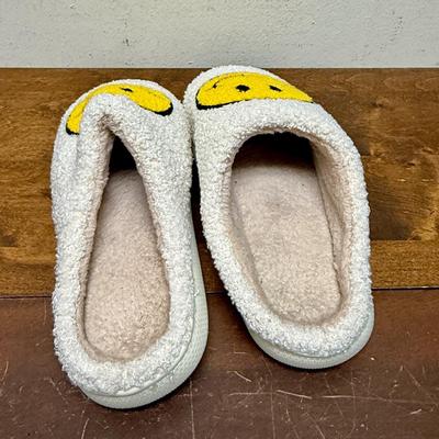 Sale Photo Thumbnail #118: In good used condition, slight wear showing on sole bottoms