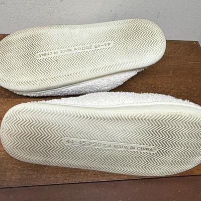Sale Photo Thumbnail #117: In good used condition, slight wear showing on sole bottoms