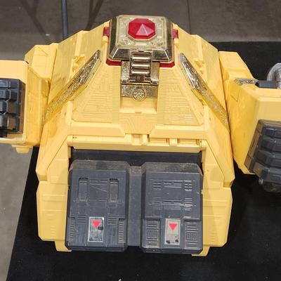 Sale Photo Thumbnail #328: Bandai Power Rangers Zeo Pyramidas Megazord Pyramid Carrier Zord Carrier Zord,  Mighty Morphin Power Rangers 1997 Power Rangers Artillatron Transportation Carrier plus others. All in great condition