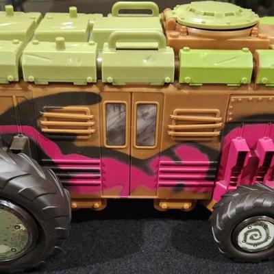 Sale Photo Thumbnail #432: Teenage Mutant Ninja Turtle Shellraiser Assult Battle Vehicle w/ Raphael & Belbop Vintage