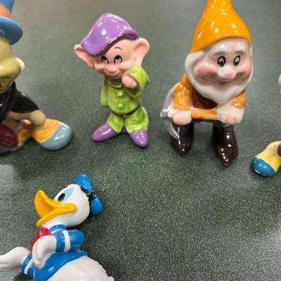 Sale Photo Thumbnail #1347: Disney Figurines Lot of 12