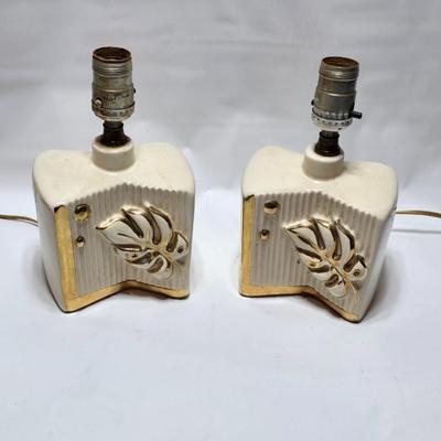 Vintage MCM Leaf motif lamps with gold trimmings - Ceramic glazed lamp duo
