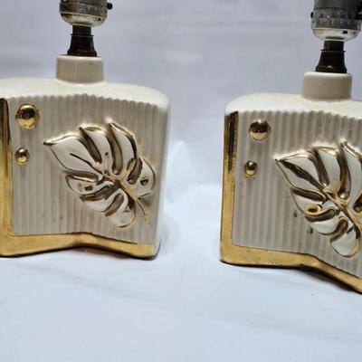 Vintage MCM Leaf motif lamps with gold trimmings - Ceramic glazed lamp duo