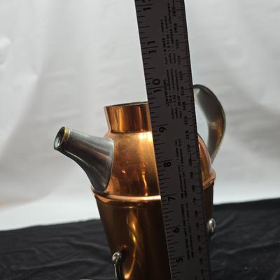 Vintage Benedict Art Studios Lotus Bud #4011 Copper Pewter Pitcher in excellent vintage condition