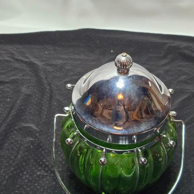 Emerald, green Musical Biscuit jar w/ metal lid - silver plate candlestick holders - Ver Silbert - Anlaufgeschützt silverplate German bowl