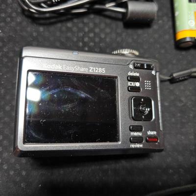 Sony Cyber-shot 3.2 Mega Pixels digital camera with case and Kodak Easy Share Z1285 Digital Camera with case