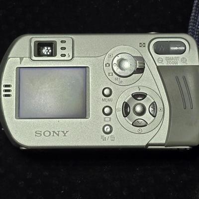 Sony Cyber-shot 3.2 Mega Pixels digital camera with case and Kodak Easy Share Z1285 Digital Camera with case